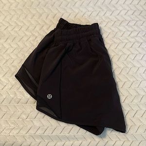 Lululemon shorts ⭐️
